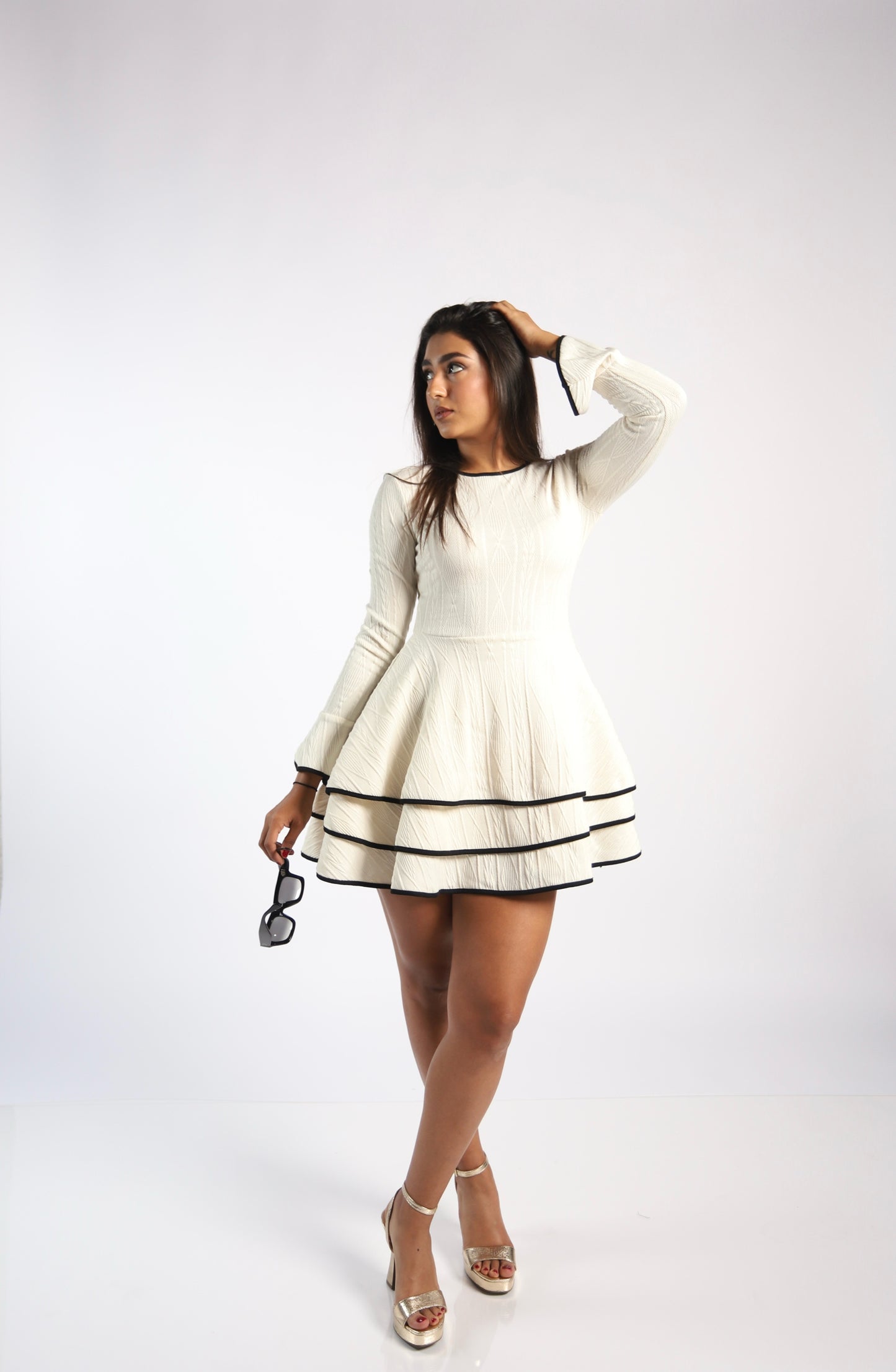 Vestido Blanco | Bordes Negros